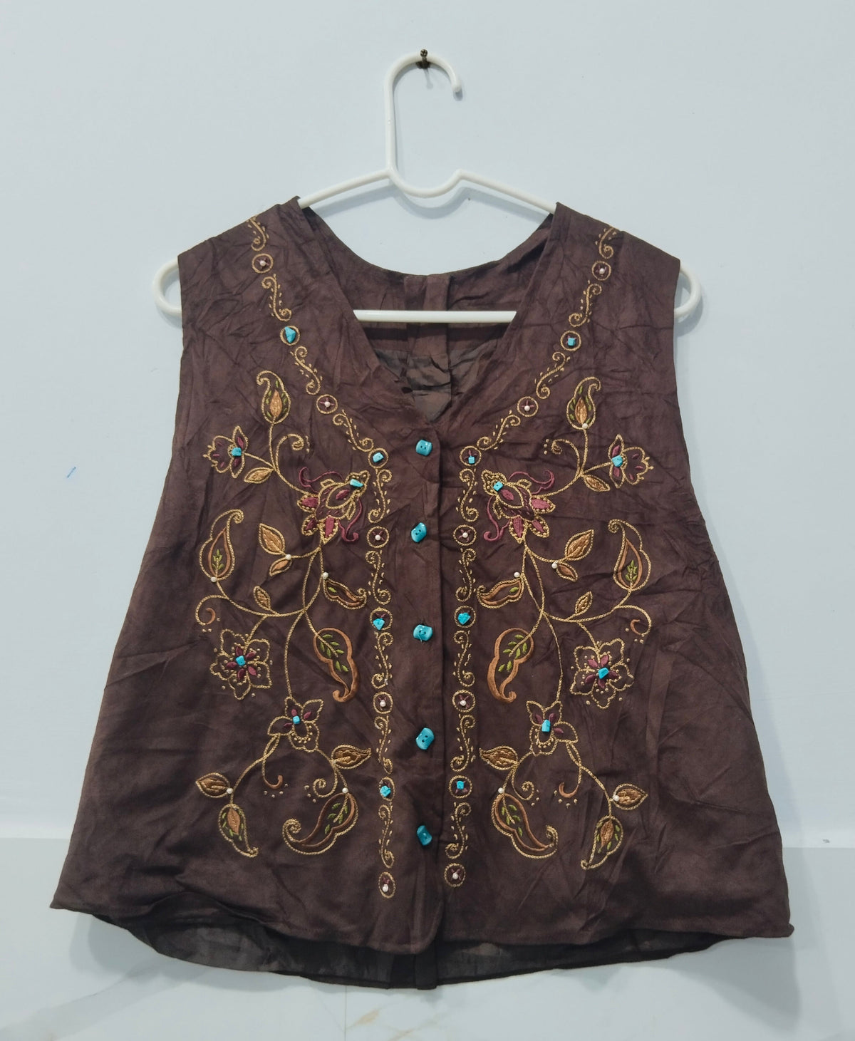 Women's embroidered button-front vest