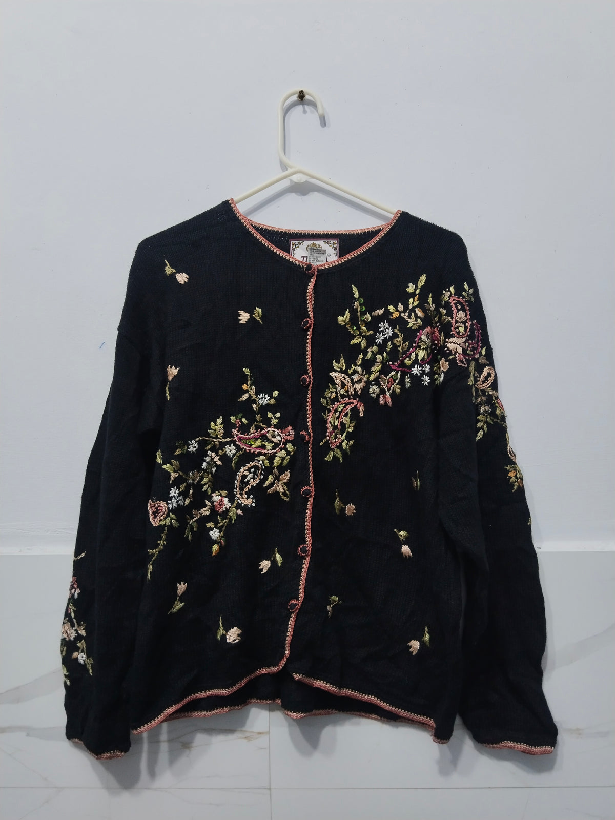 TIARA Women's V-Neck Sweater