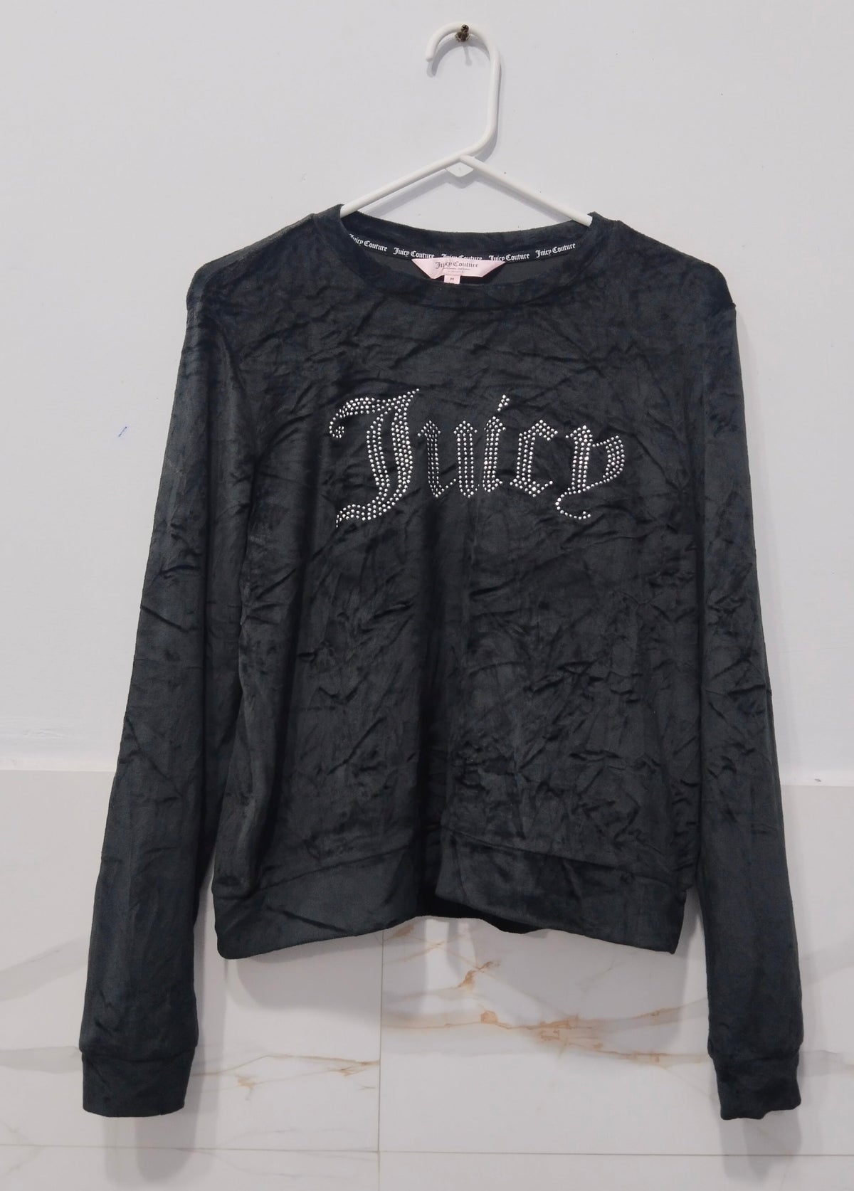 Juicy Couture women’s long-sleeve top
