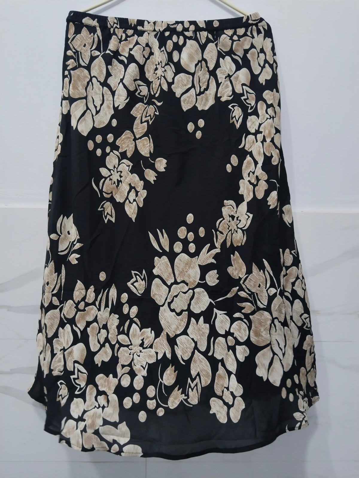 Raper & Damon,s 100% Polyester Skirt