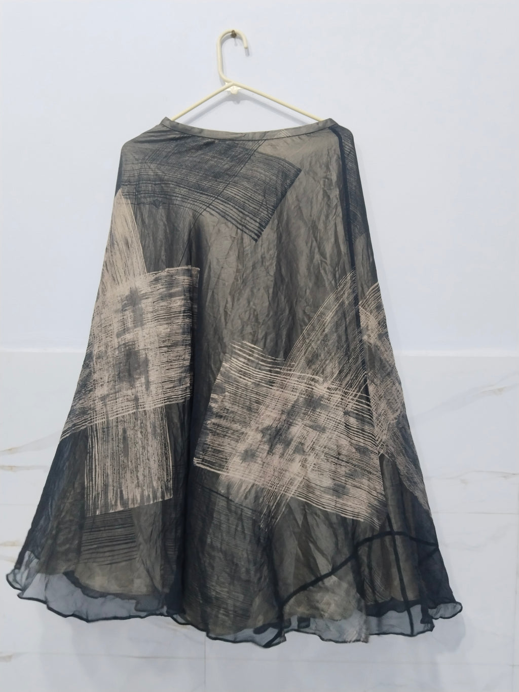 Dana Buchman Skirt 100% Silk