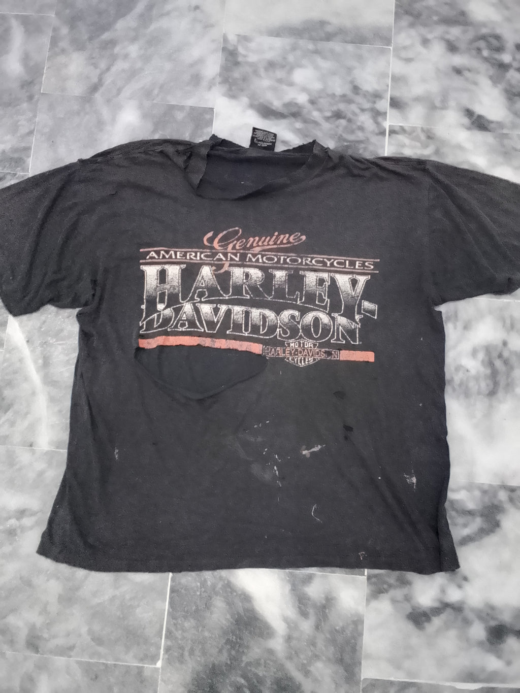 Vintage Harley-Davidson "Genuine American Motorcycles" Distressed Graphic T-Shirt