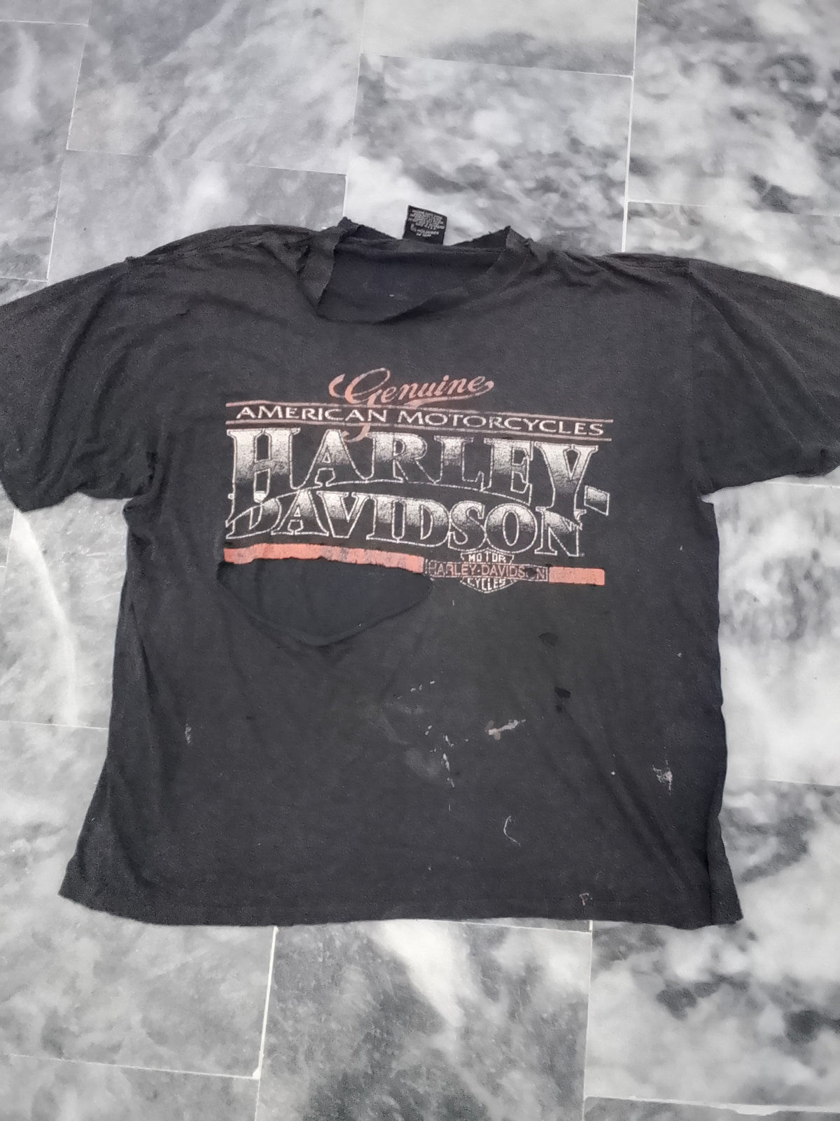 Vintage Harley-Davidson "Genuine American Motorcycles" Distressed Graphic T-Shirt