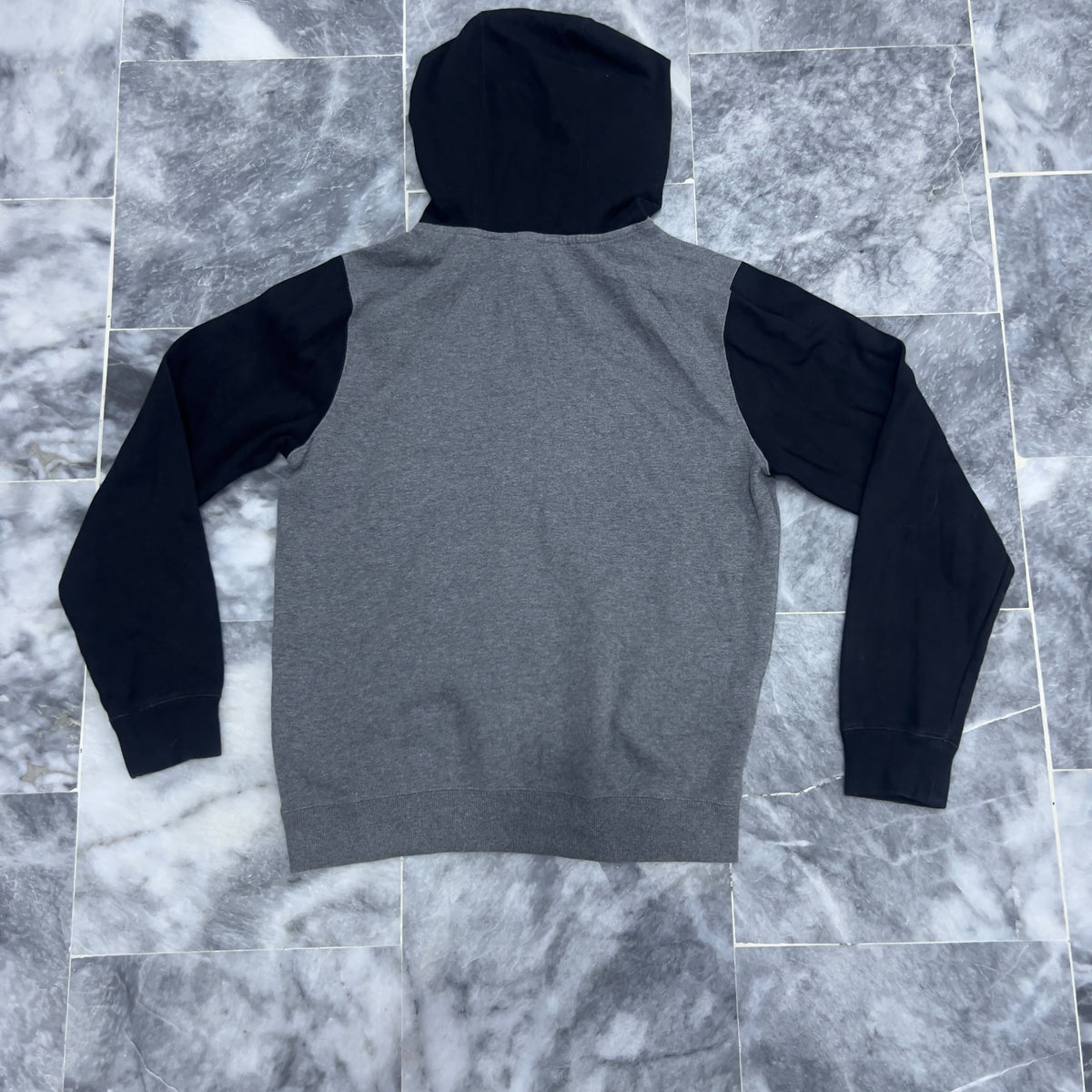 VOLCOM HOODED SWEATSHIRT