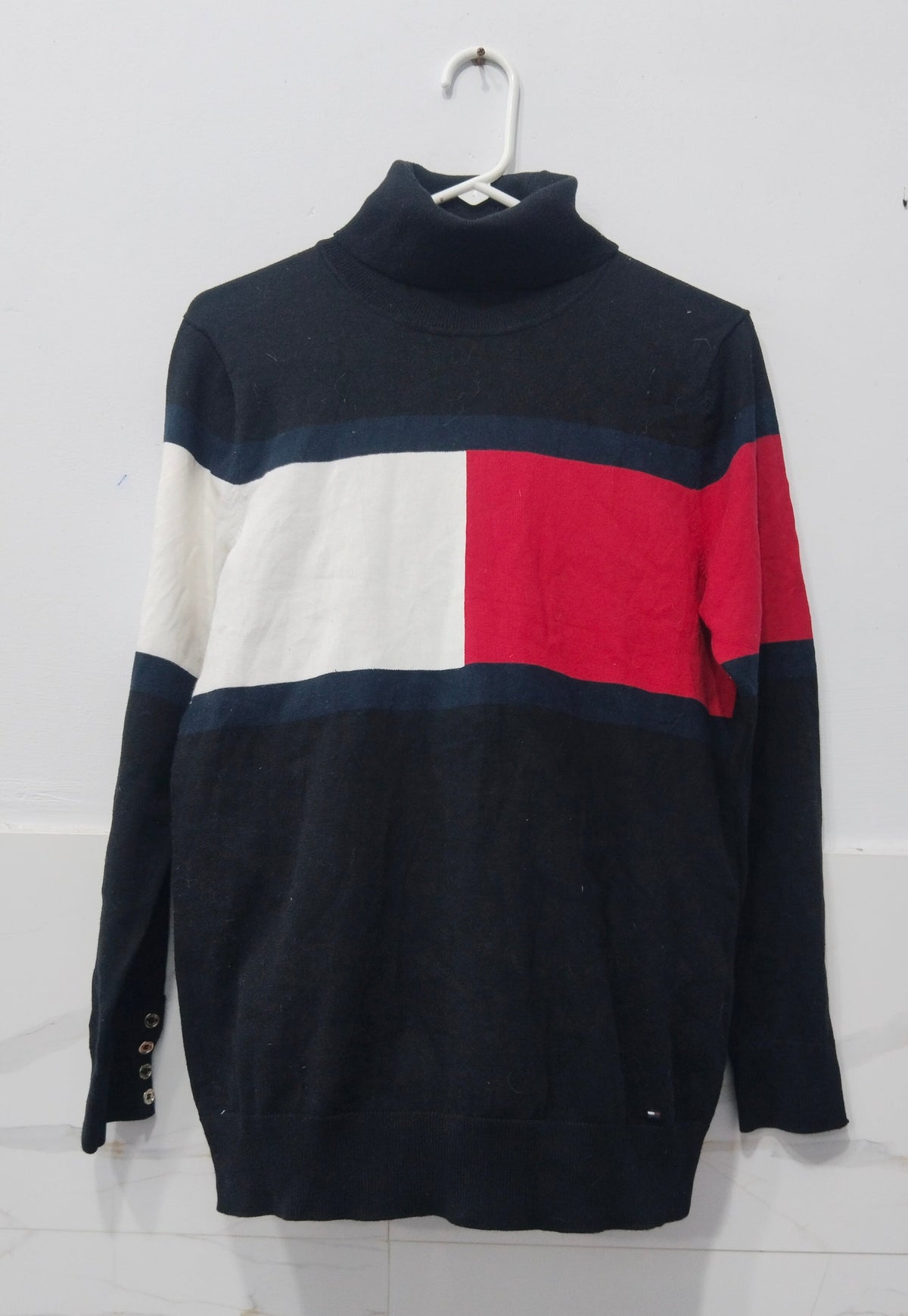 Tommy Hilfiger Men's Sweater