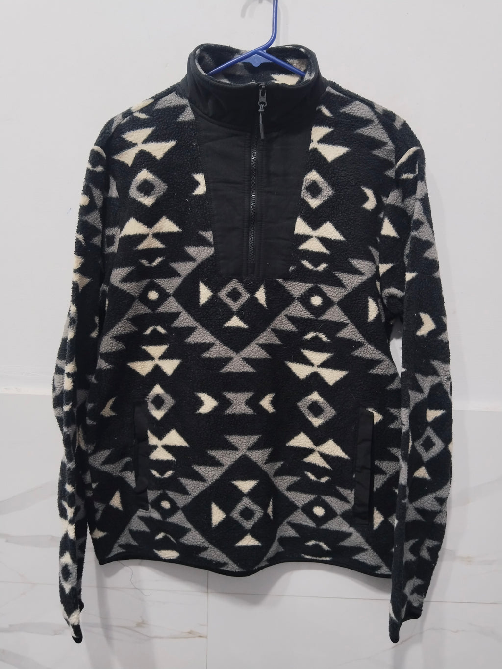 Old Navy Vintage Aztec Fleece Pullover Quarter Zip Jacket Black & White