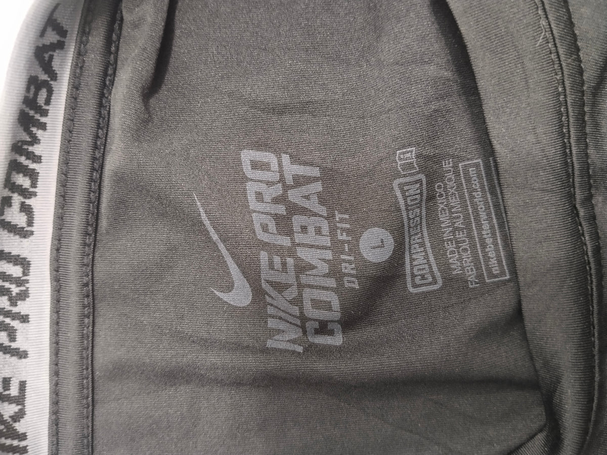 Nike Men's T-Shirt