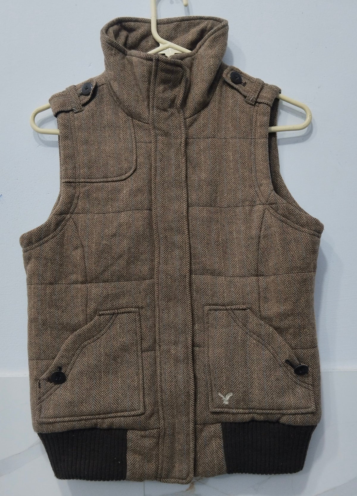 AMERICAN EAGLE 🦅 SLEEVELESS JACKET