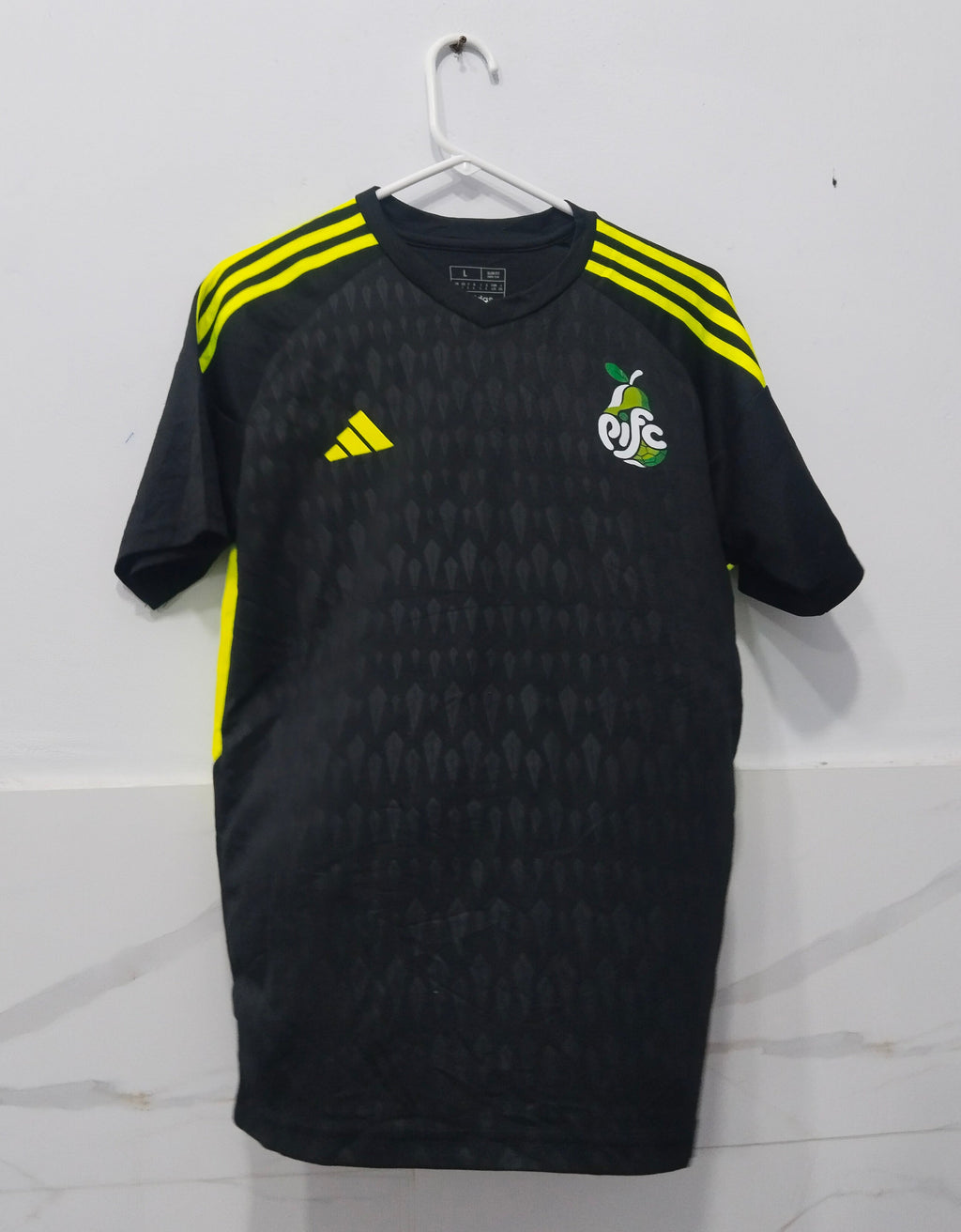 adidas Men's Sports T- Shirt