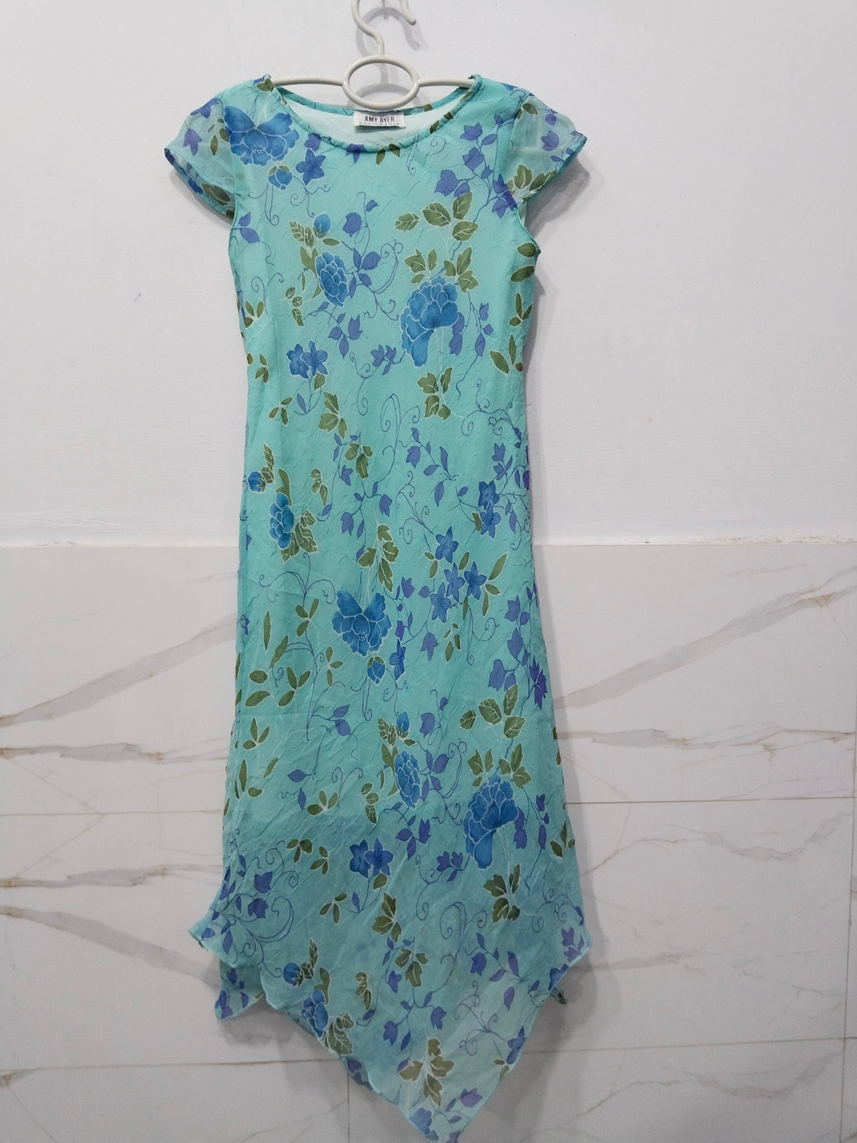 AMY BYER Women's Sleeveless Long Dress