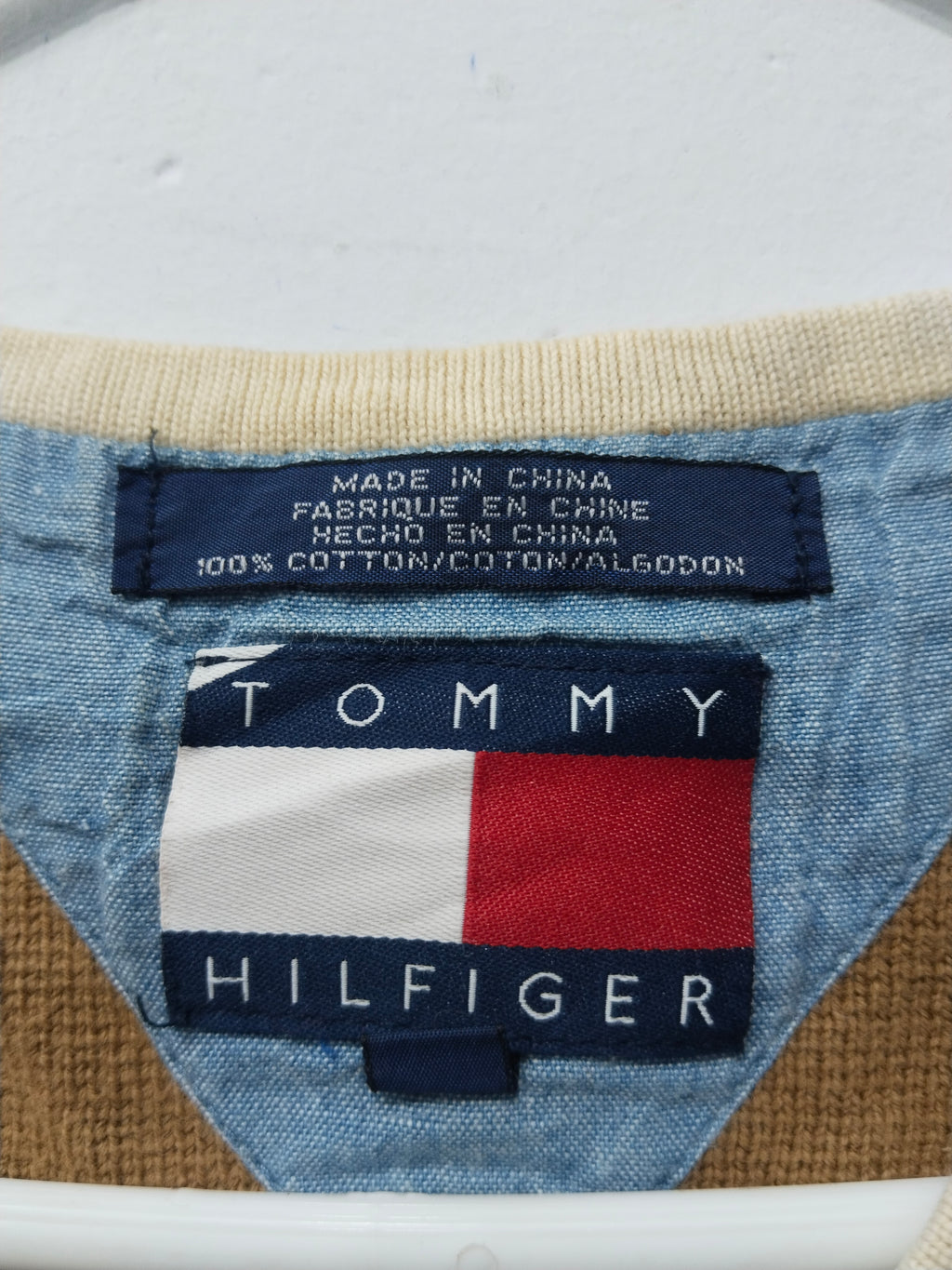 Tommy Hilfiger Men's Sleeveless  Sweater