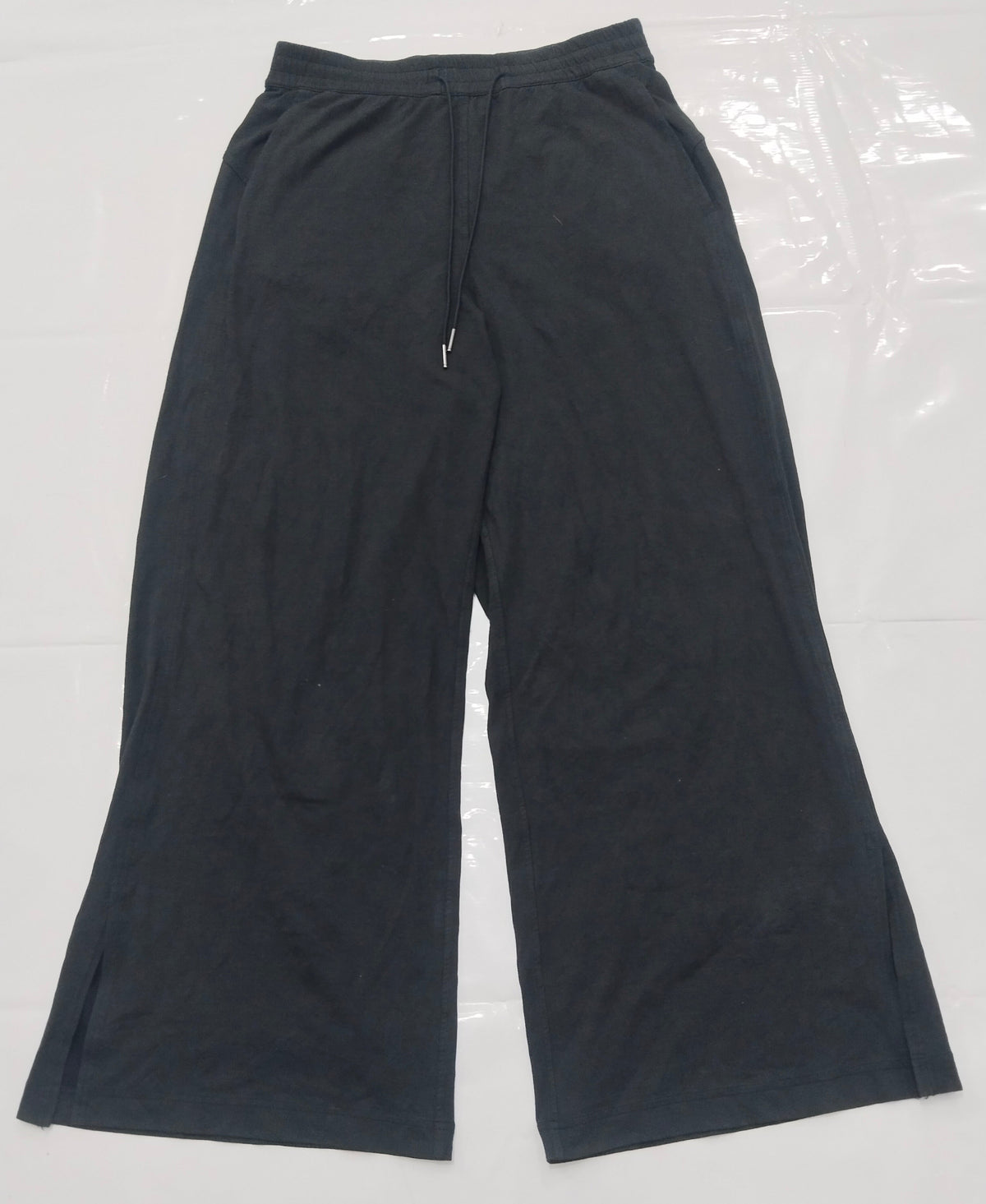 Women’s Wide-Leg Drawstring Pant