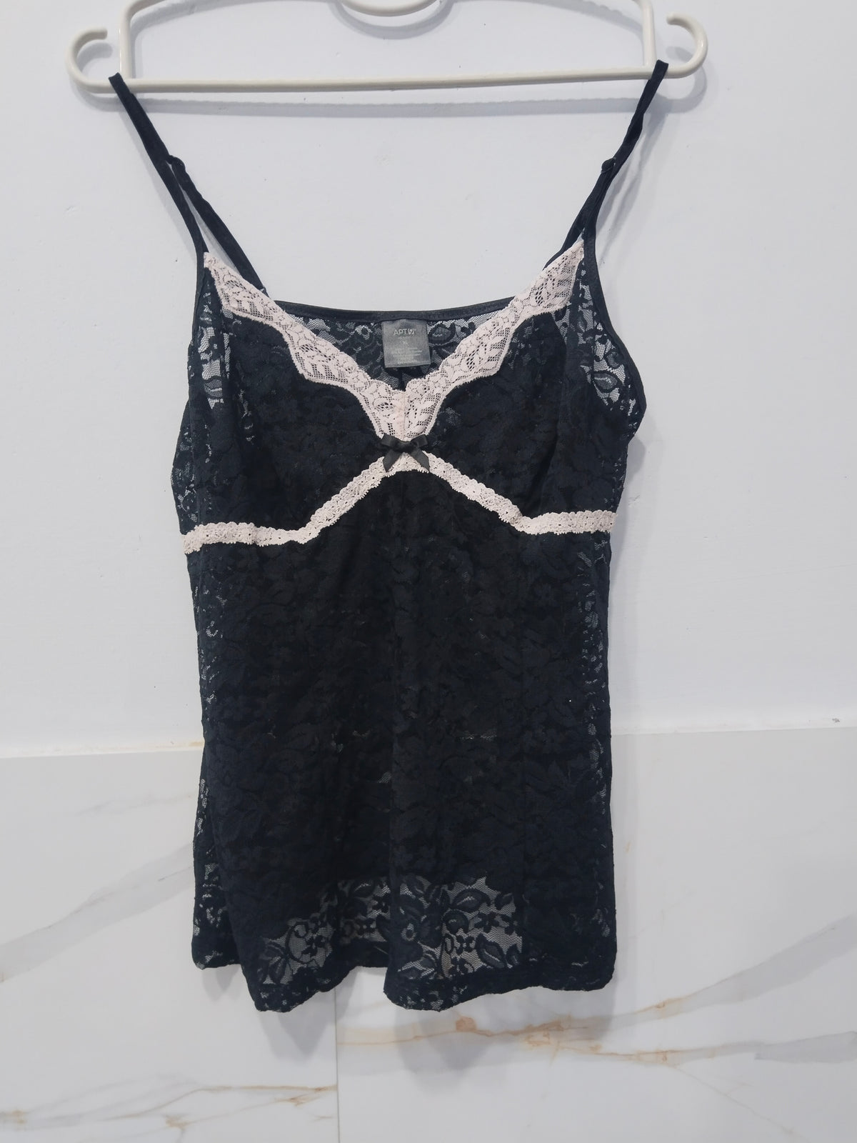 APT.9  90% NYLON Top