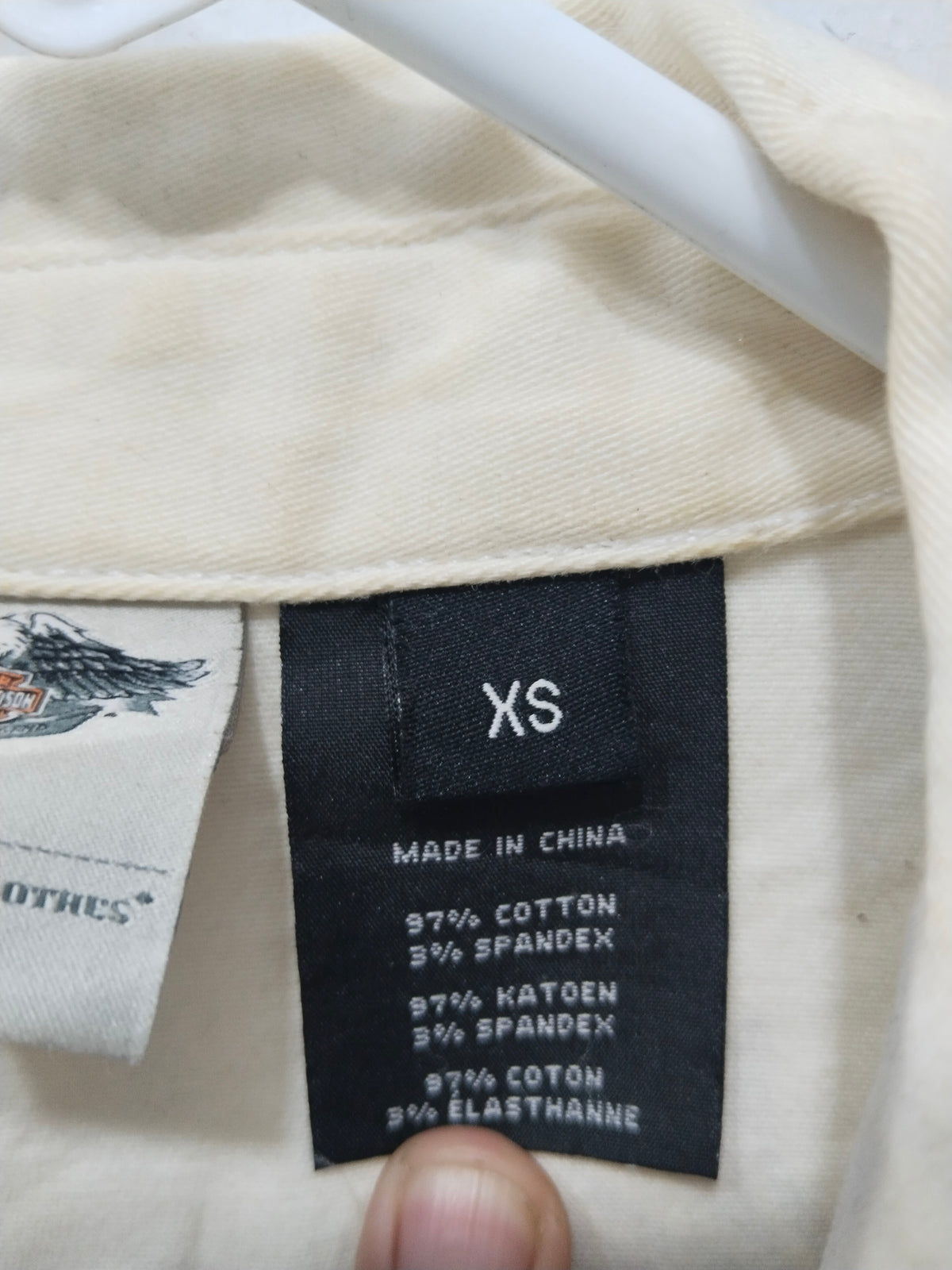 Women’s Off-White Sleeveless Graphic Front-Zip Vest