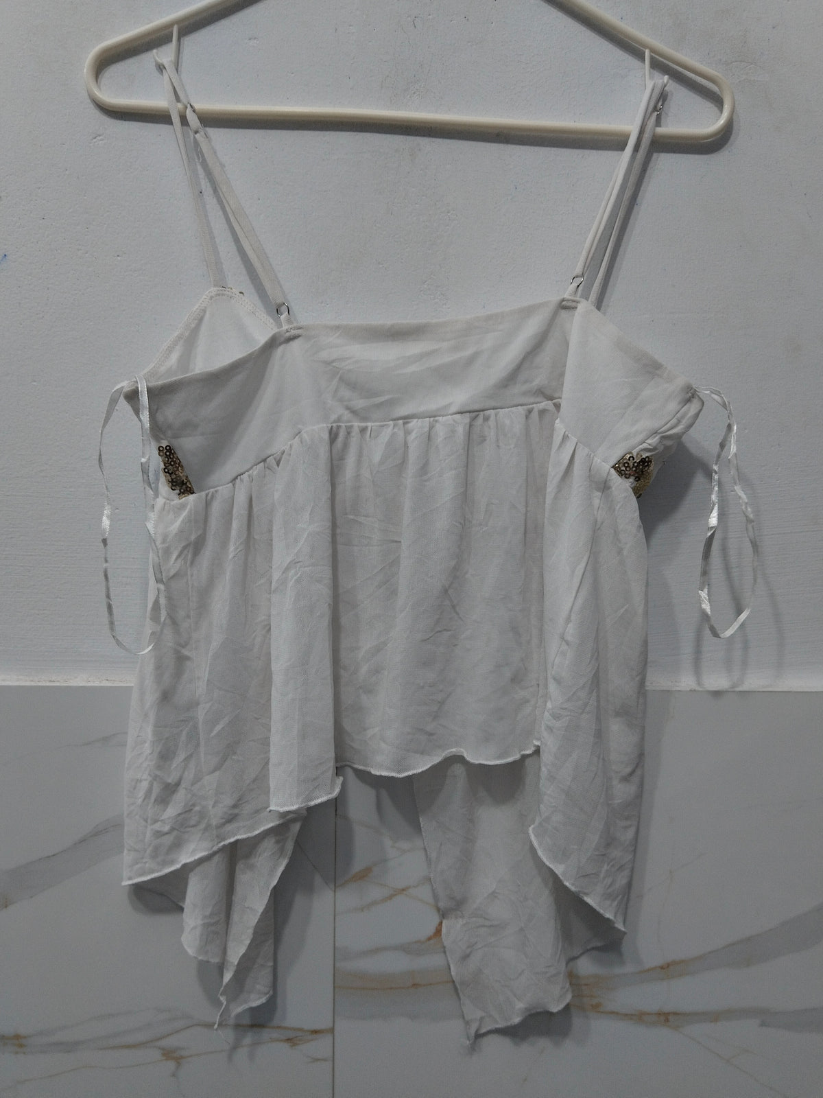 Mixed Threads Los Angeles Women's White Sequin Embellished Spaghetti Strap Flowy Open-Front Top