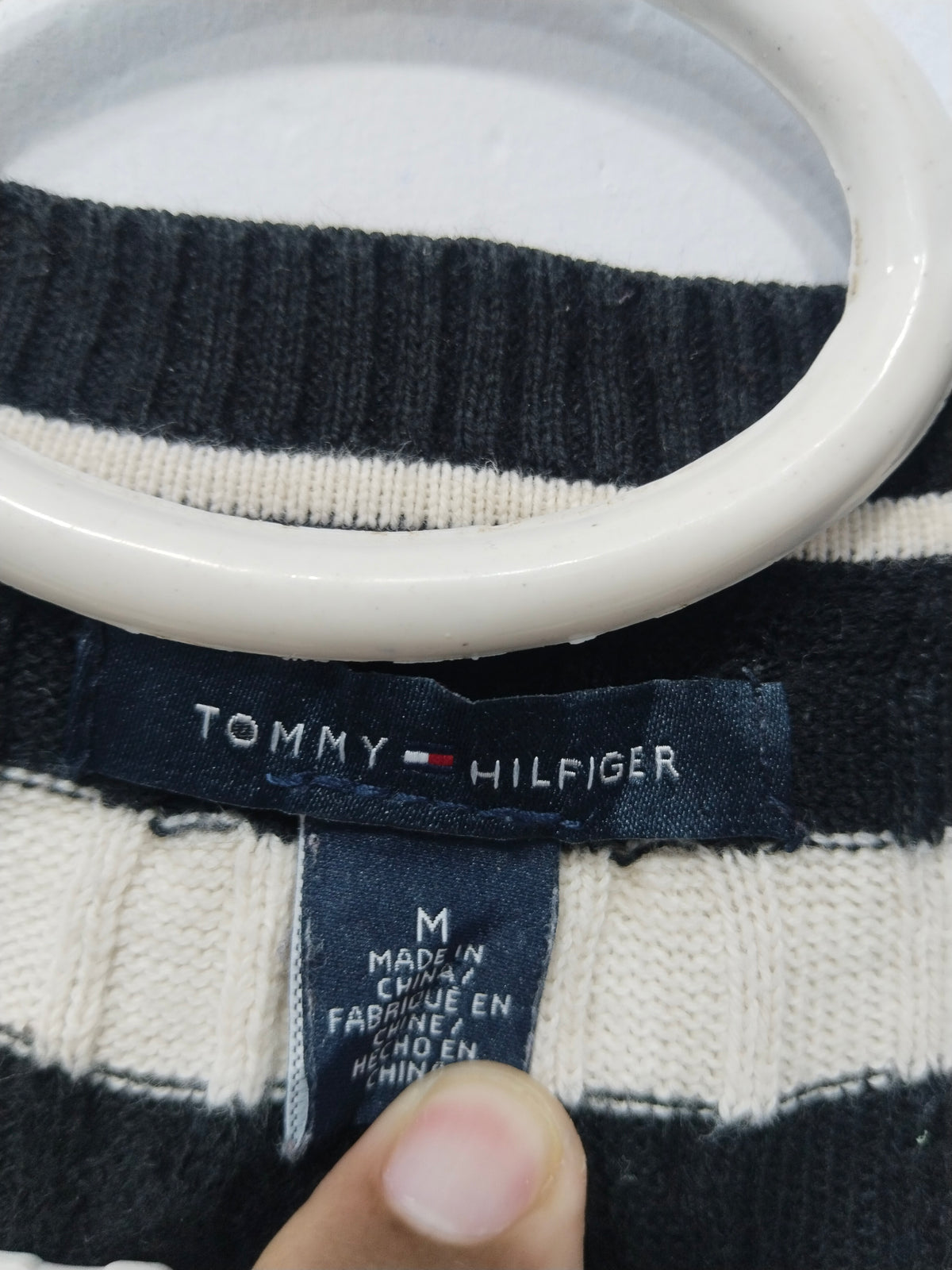 Tommy Hilfiger Women's v- neck Sweater
