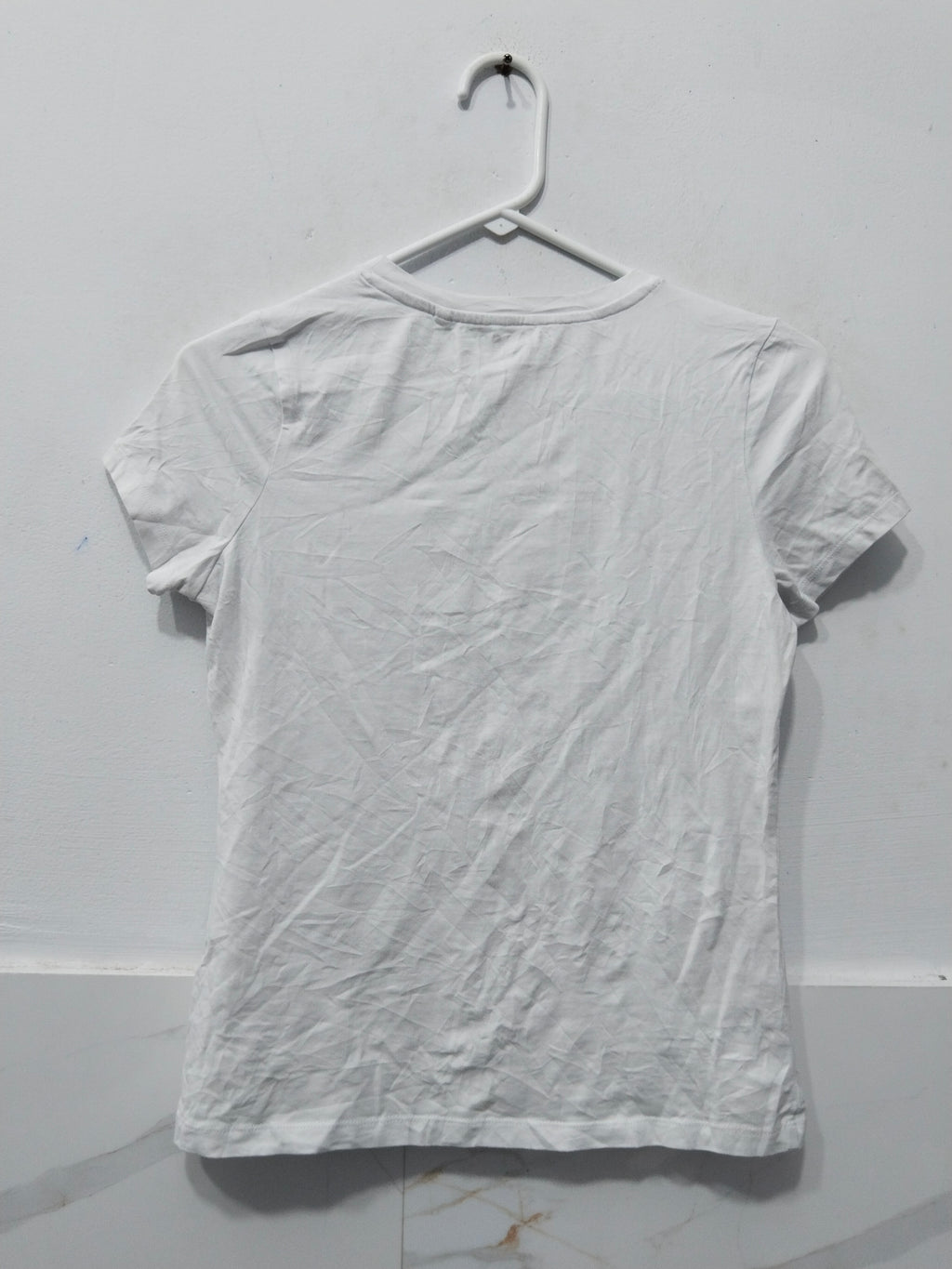 Guess Y2k Women's T-Shirt