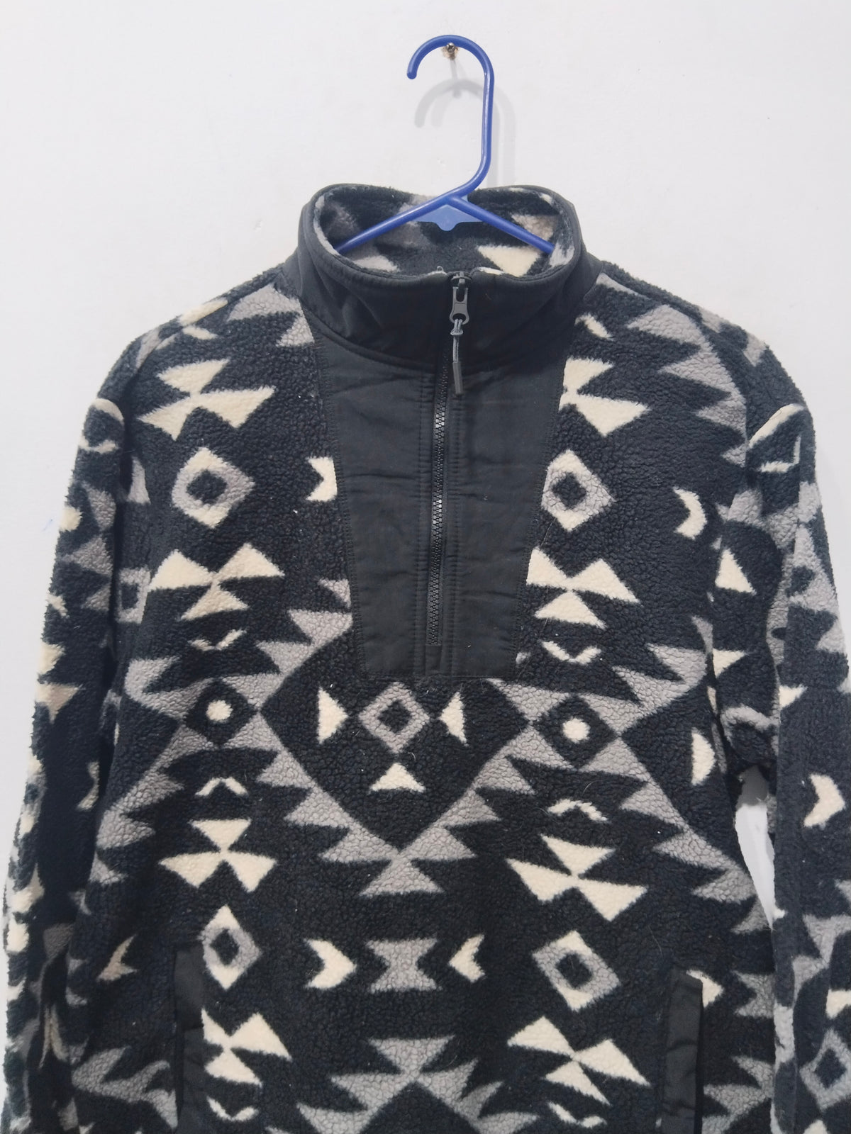 Old Navy Vintage Aztec Fleece Pullover Quarter Zip Jacket Black & White