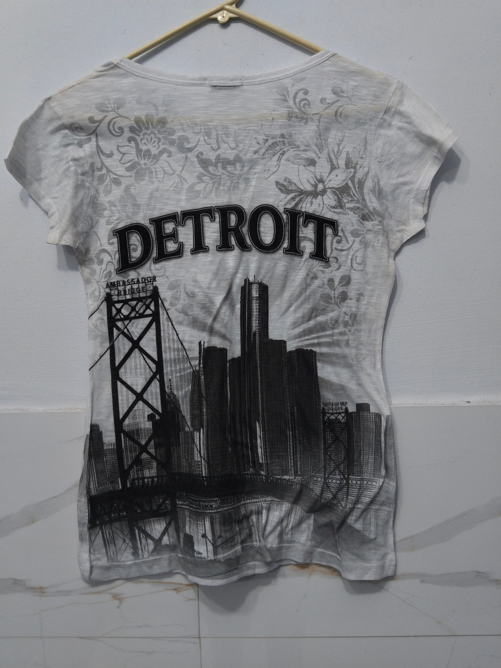 Sweet Gisele V- neck women's Shirt