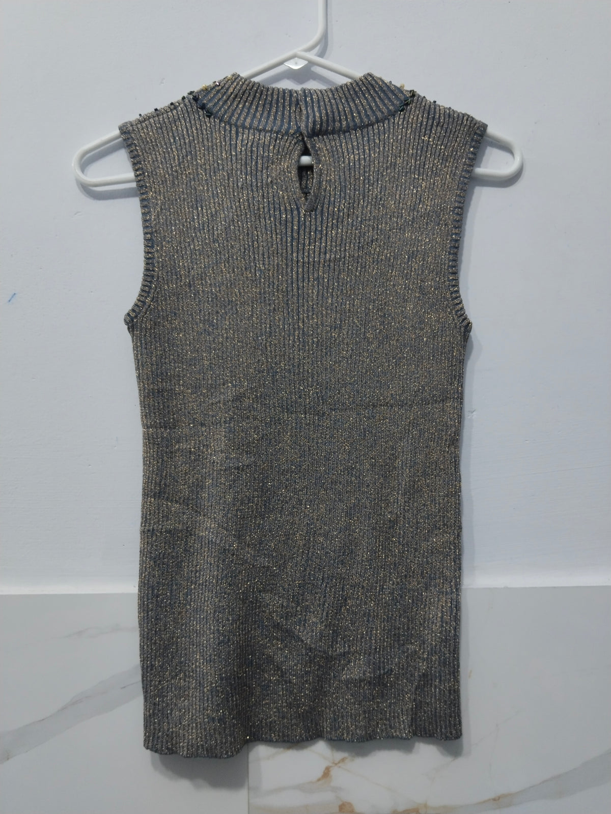 Sleeveless Women's Sweater