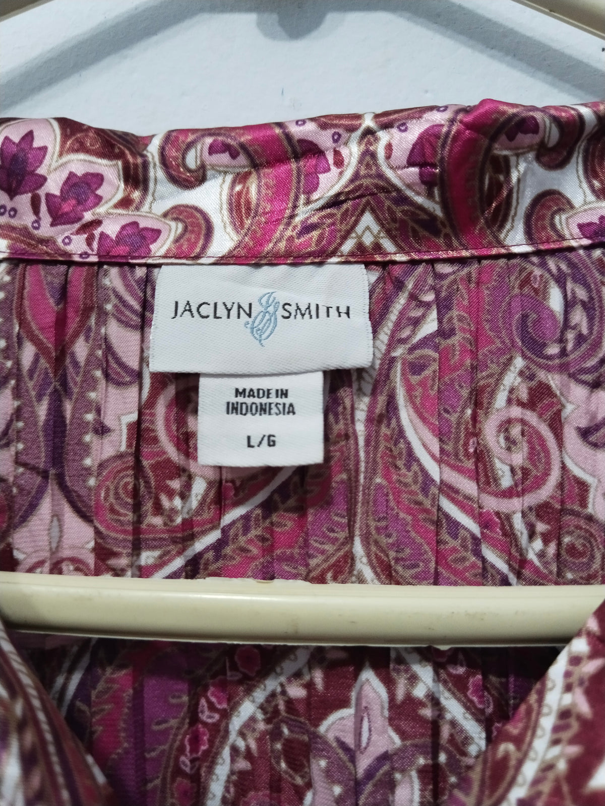 Jaclyn Smith Shirt